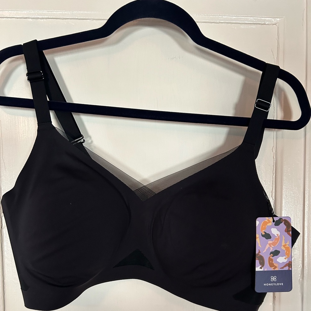Honeylove CrossOver Bra. NWT Black Size 1X